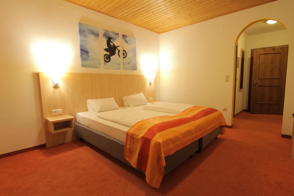 Hotel-Restaurant Bike&Snow Lederer Mühlbach am Hochkönig Szoba fotó